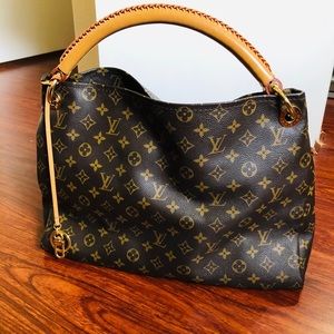 Louis Vuitton Arsty